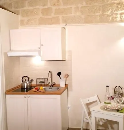 Little Tower Apartment Bari